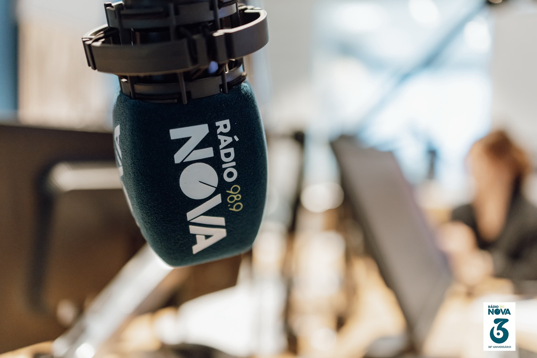 Rádio Nova 98.9 FM - Radio PT